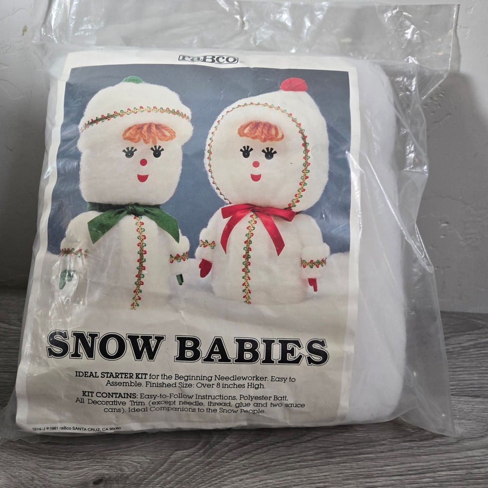 raBco 1814 J White Snow Babies Kit Vintage 1981 Christmas DIY Needlework Craft